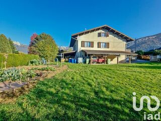  Maison  vendre 8 pices 200 m