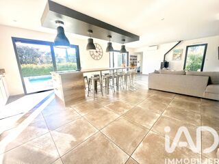  Villa � vendre 8 pi�ces 215 m�