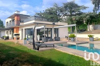  Maison  vendre 8 pices 256 m