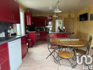  Maison  vendre 6 pices 201 m