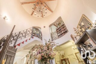  Villa � vendre 9 pi�ces 270 m�