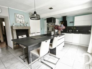  Maison � vendre 7 pi�ces 219 m�