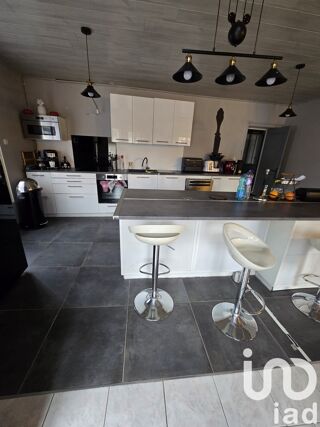  Immeuble  vendre 160 m