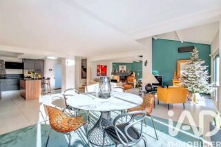  Maison � vendre 9 pi�ces 243 m�