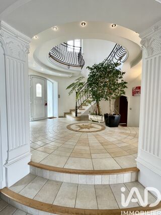  Maison � vendre 15 + pi�ces 630 m�