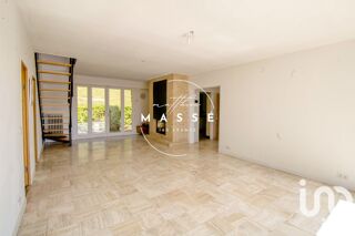  Maison  vendre 8 pices 200 m