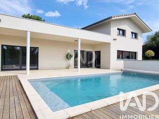 Maison 6 pièces 195 m² · à Rouffiac-Tolosan · 195 m² · 740 000 €