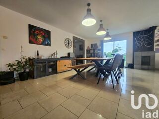  Maison  vendre 6 pices 210 m