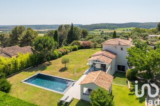  Villa  vendre 7 pices 215 m