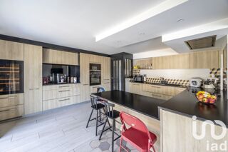  Maison � vendre 10 pi�ces 217 m�