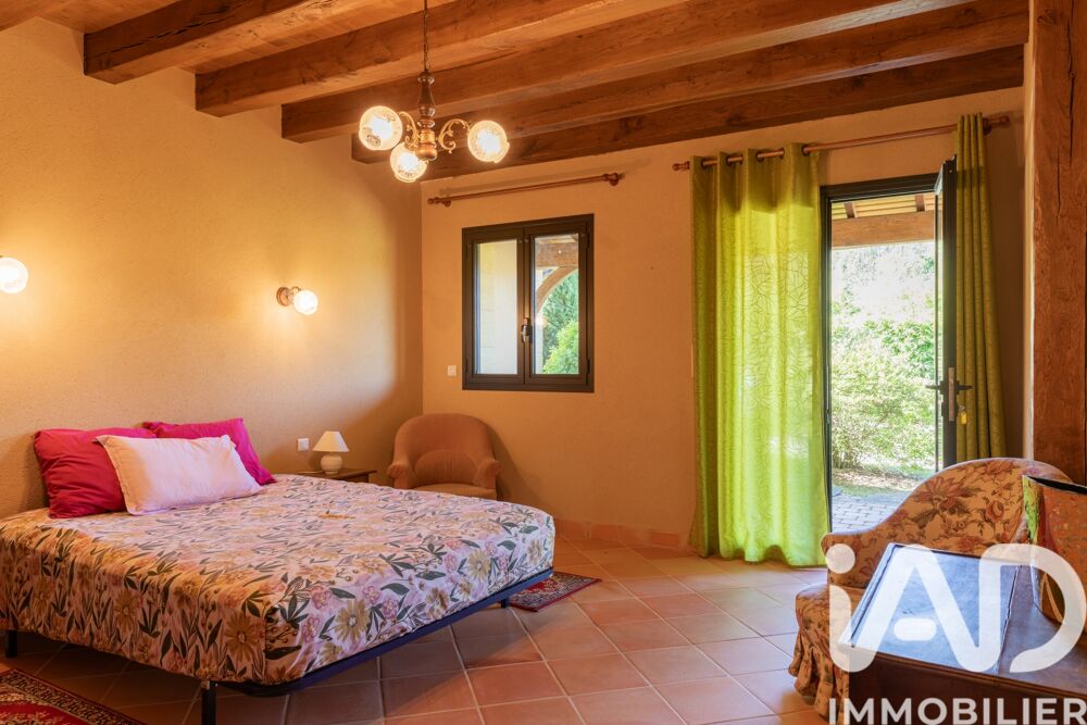 � vendre  Villa Marcillac-Saint-Quentin (24200)