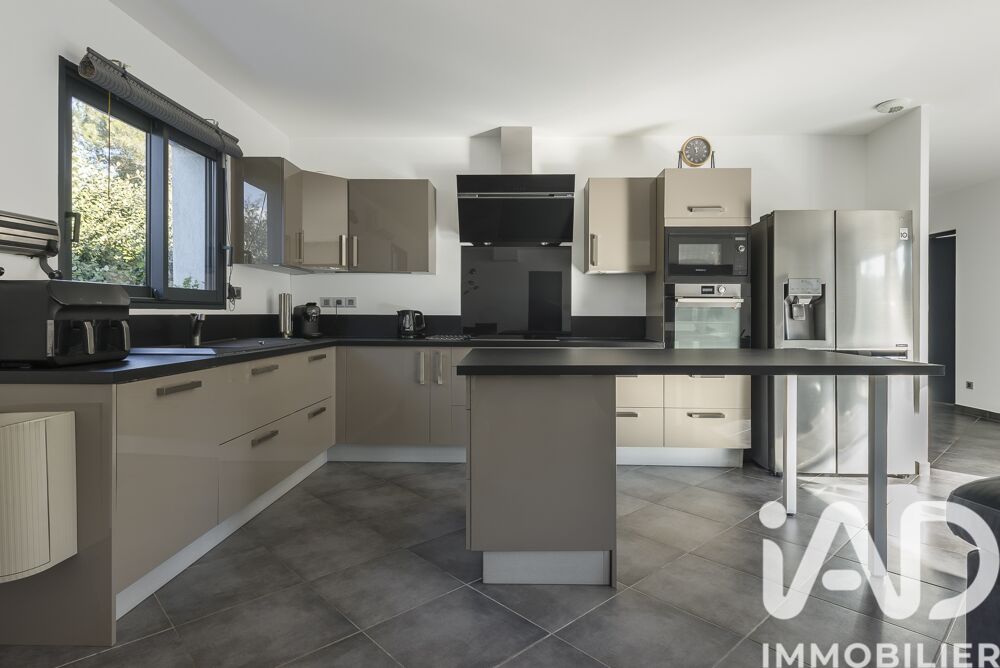 � vendre  Villa Ventabren (13122)