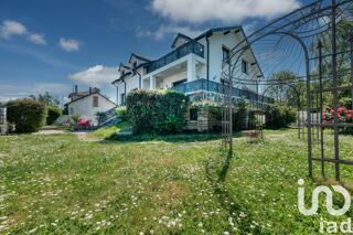  Villa � vendre 9 pi�ces 330 m�