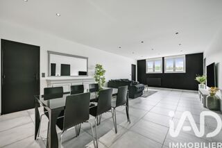 Appartement  vendre 7 pices 182 m