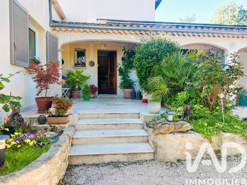   Vente Maison d'architecte 7 pi�ces Villa - 7 pi�ce(s) - 206 m�