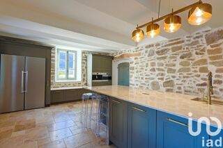  Maison  vendre 15 + pices 870 m