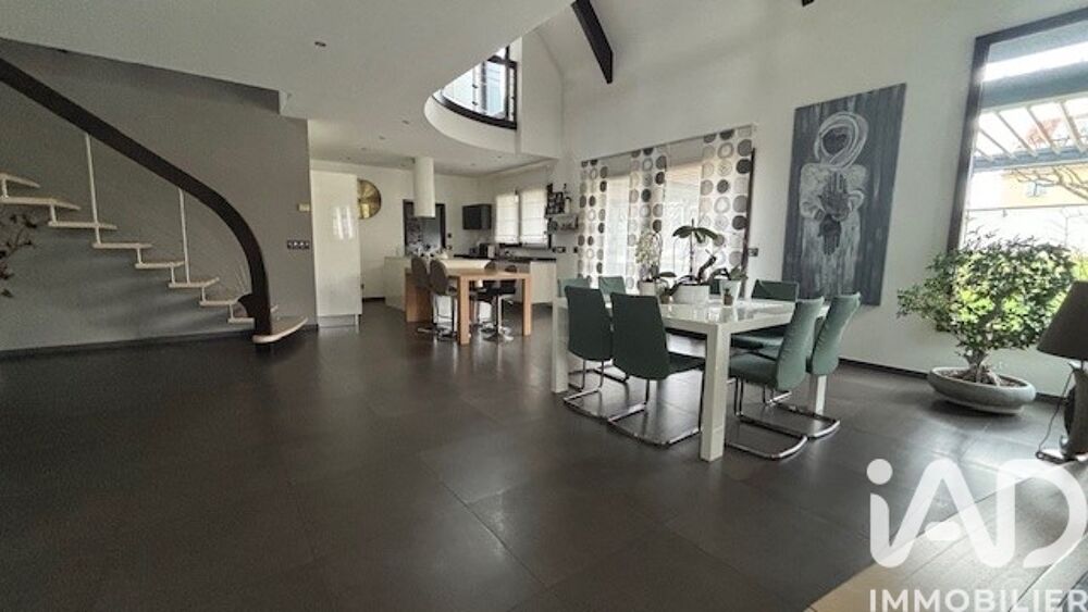 � vendre  Villa Claye-Souilly (77410)