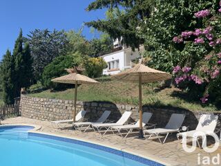  Villa  vendre 7 pices 205 m