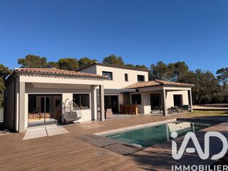  Villa � vendre 5 pi�ces 230 m�