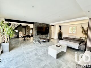  Maison � vendre 7 pi�ces 210 m�