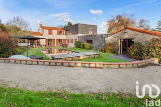  Maison � vendre 10 pi�ces 324 m�