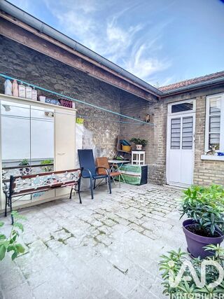  Immeuble � vendre 186 m�