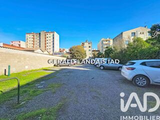  Immeuble � vendre 553 m�