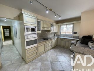  Maison � vendre 9 pi�ces 240 m�