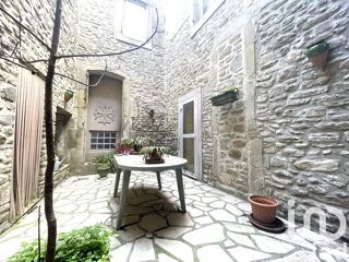  Maison  vendre 6 pices 270 m