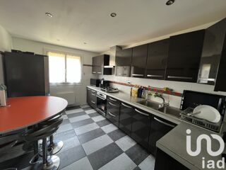  Maison  vendre 7 pices 130 m