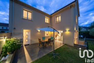  Villa  vendre 10 pices 237 m