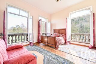  Propri�t�/ch�teau � vendre 13 pi�ces 550 m�