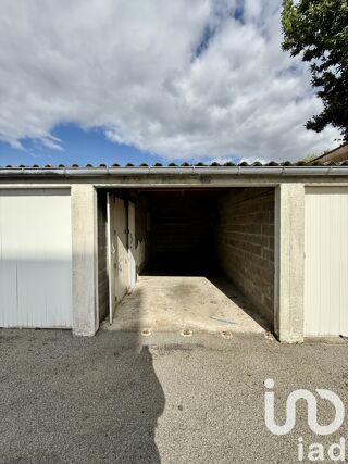  Parking / Garage � vendre 12 m�