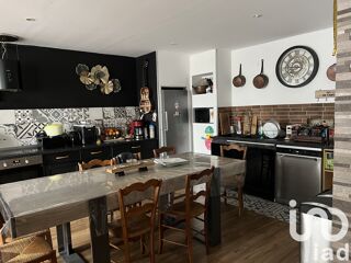  Maison  vendre 9 pices 244 m