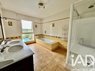  Maison � vendre 9 pi�ces 250 m�