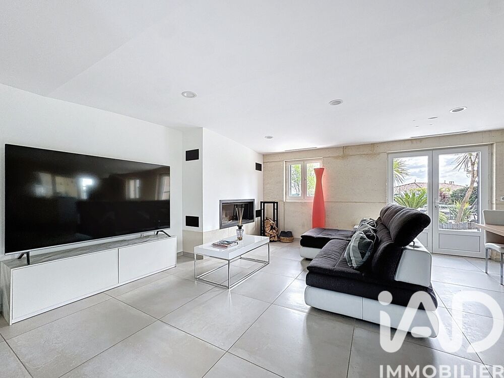 � vendre  Villa Caux (34720)