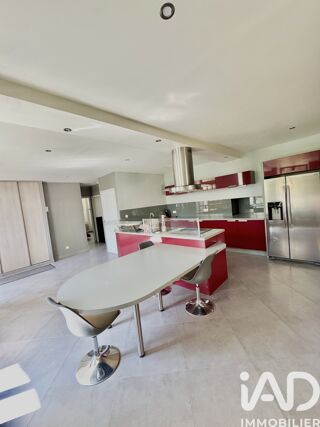  Maison � vendre 8 pi�ces 240 m�