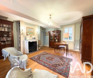  Maison � vendre 8 pi�ces 305 m�