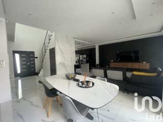  Villa � vendre 8 pi�ces 221 m�