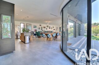  Villa  vendre 7 pices 270 m