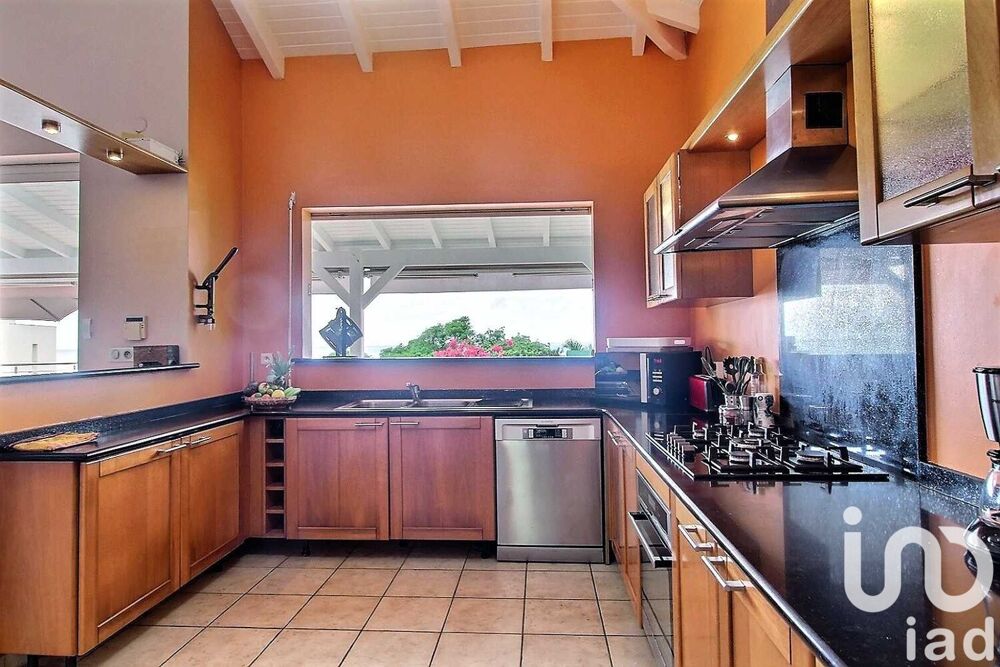 � vendre  Maison Sainte-Anne (97180)