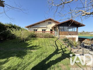  Maison � vendre 9 pi�ces 242 m�