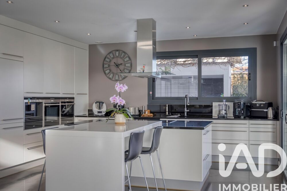 � vendre  Villa Saint-Ismier (38330)