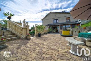  Maison � vendre 8 pi�ces 251 m�