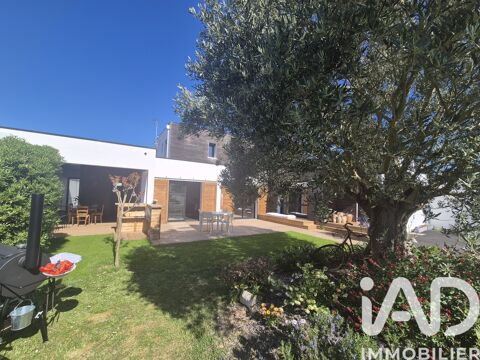   Vente Maison d'architecte 6 pi�ces Villa - 6 pi�ce(s) - 173 m�