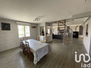  Maison � vendre 5 pi�ces 205 m�