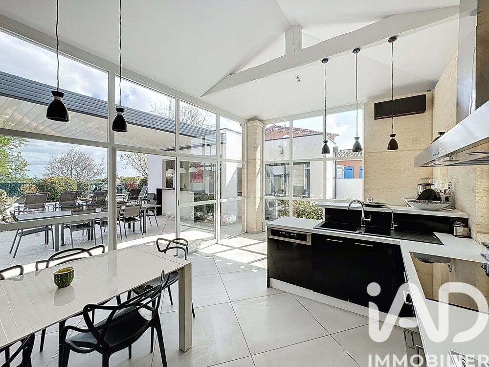 � vendre  Villa Caux (34720)