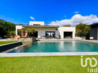  Maison � vendre 6 pi�ces 218 m�