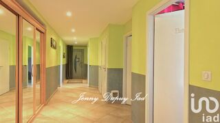  Villa  vendre 8 pices 208 m