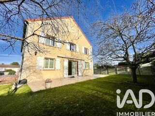  Maison � vendre 8 pi�ces 215 m�